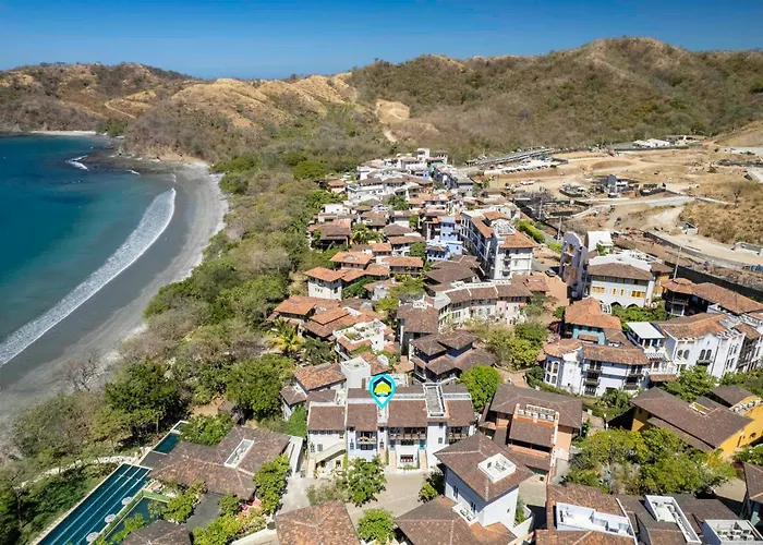 Trendy With Stunning Ocean Views And Exclusive Club Access In Catalinas Сasa de vacaciones